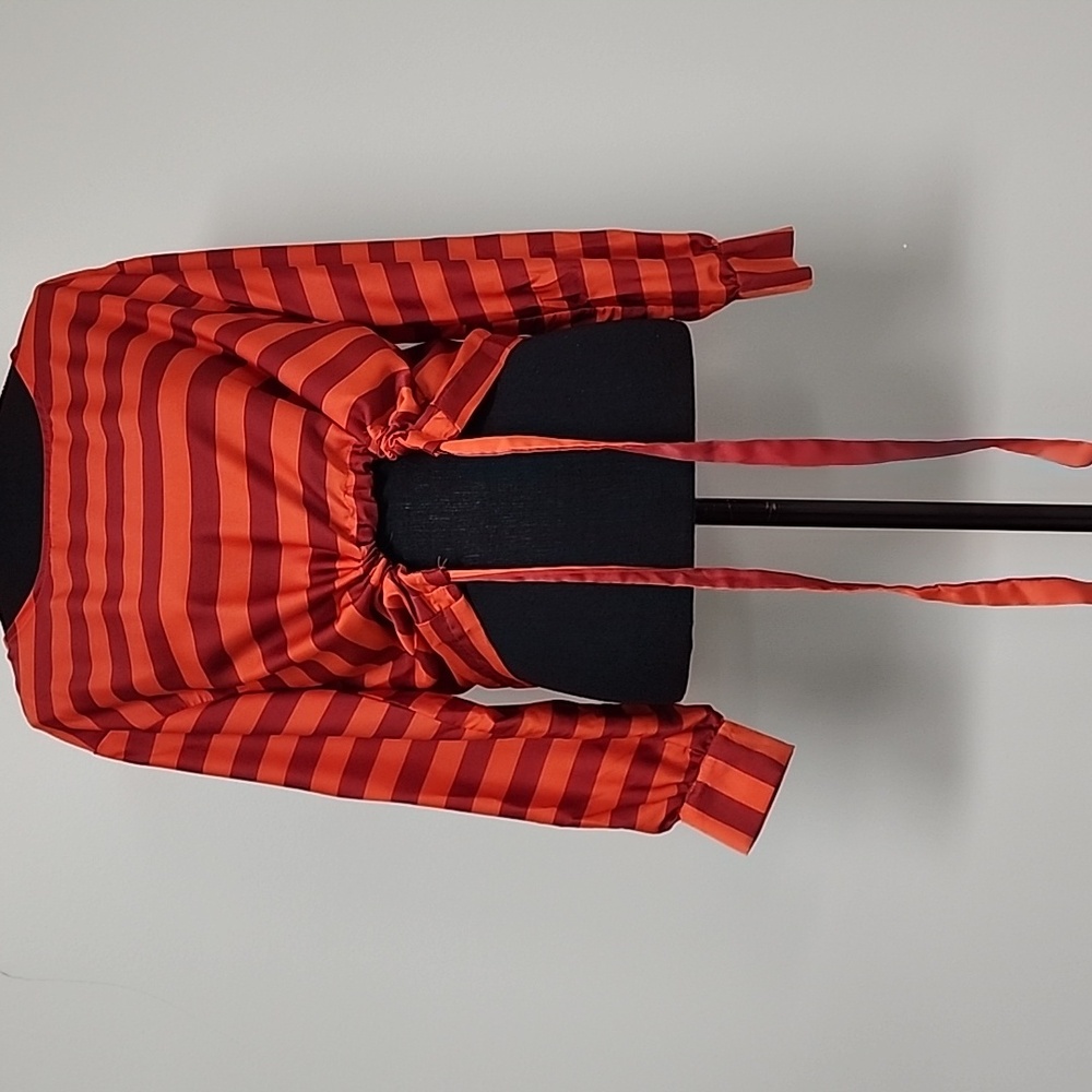 Long-Sleeve Drawstring Blouse Future Collective - image 5